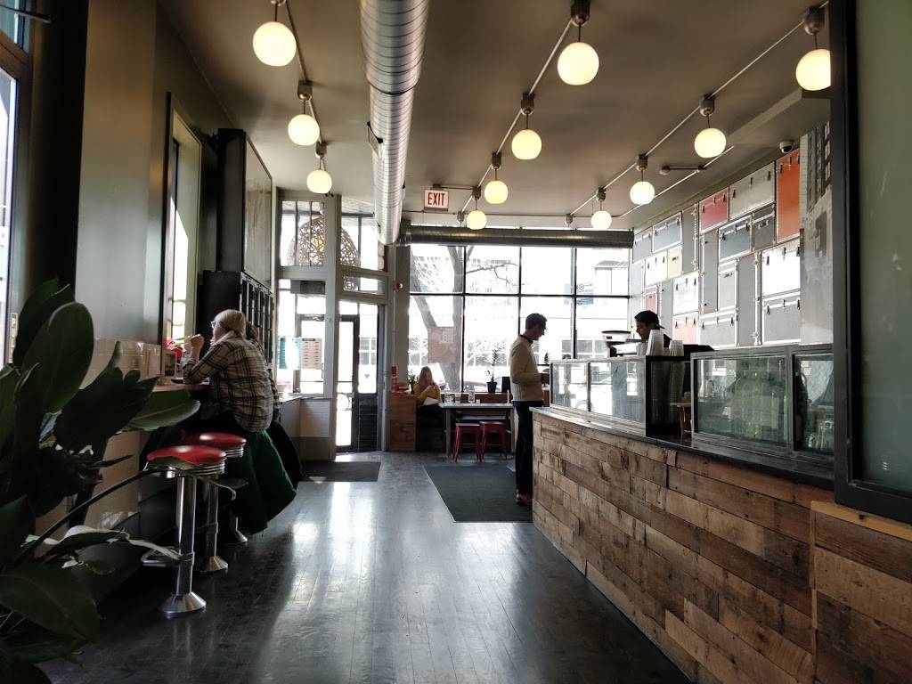 5411 Empanadas | Division | restaurant | 1659 W Division St, Chicago, IL 60622, USA | 7732273064 OR +1 773-227-3064