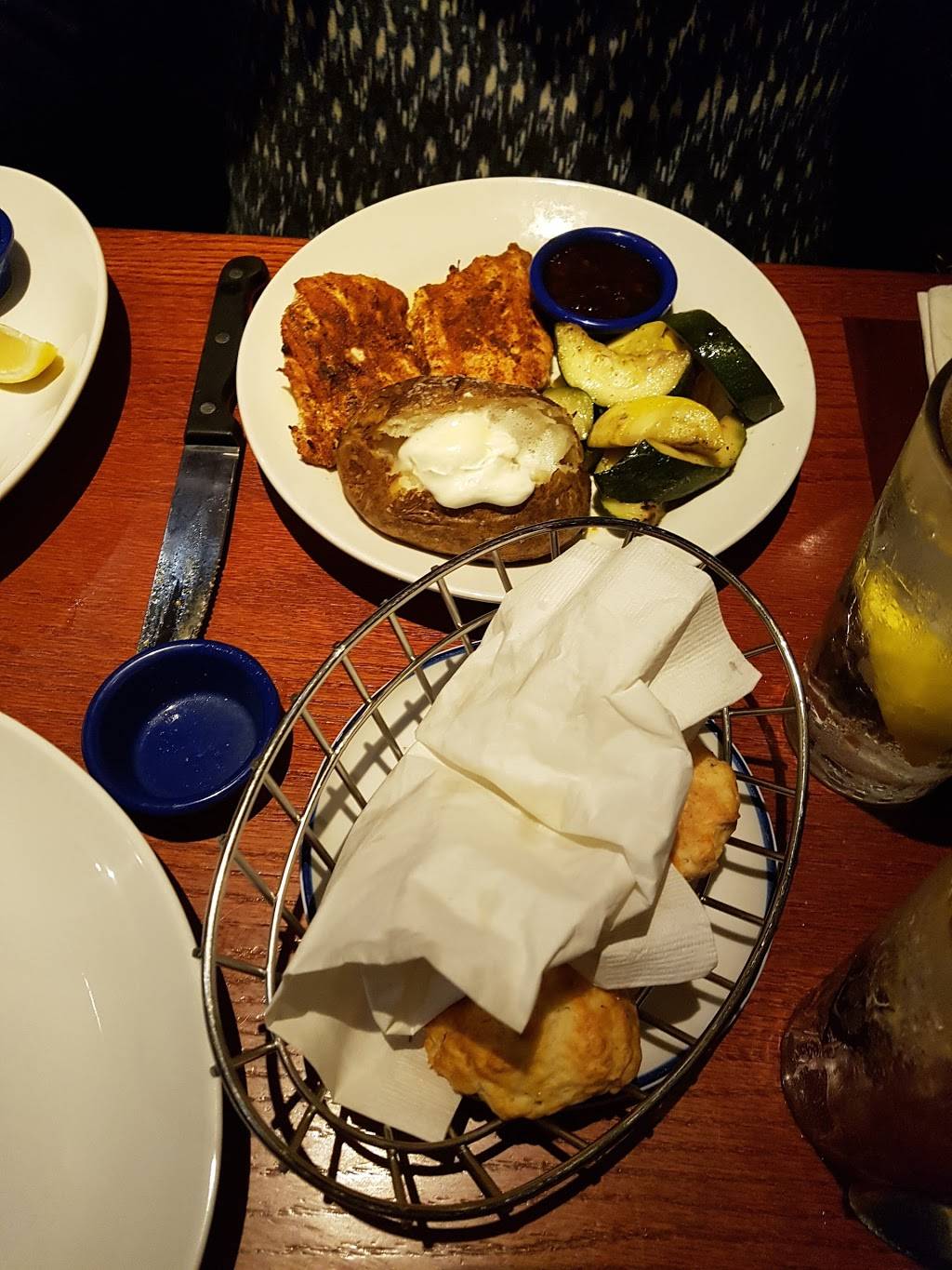 Red Lobster | restaurant | 3529 Franklin Rd SW, Roanoke, VA 24014, USA | 5403431549 OR +1 540-343-1549