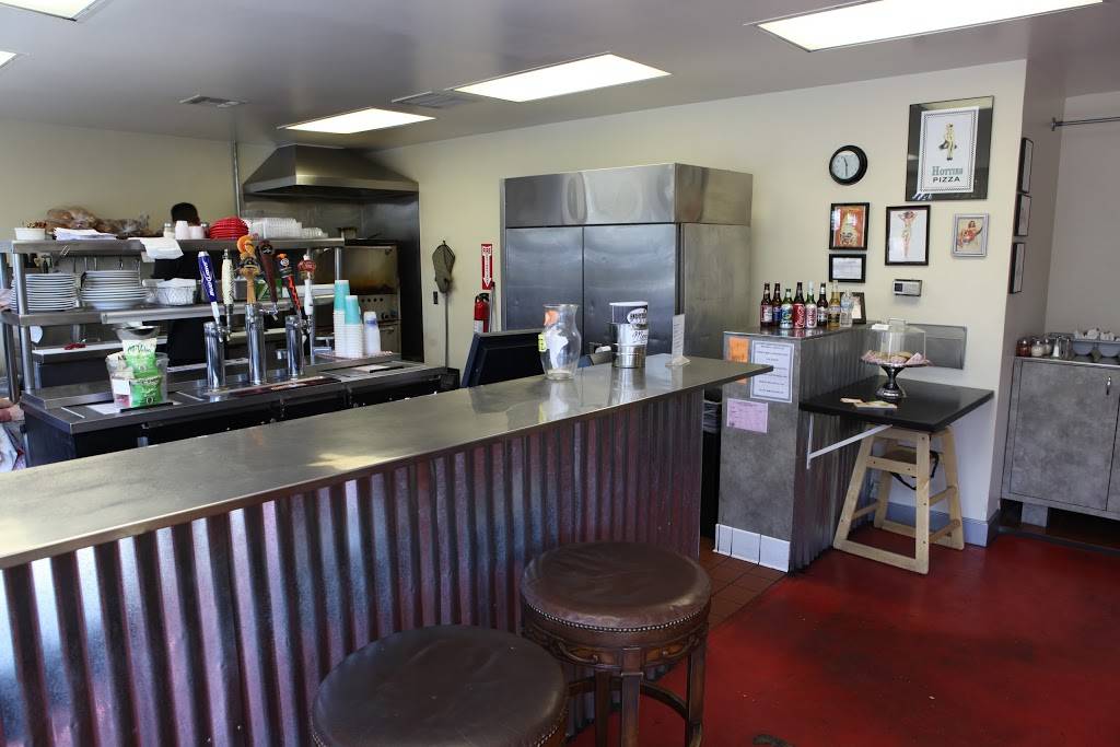 Hotties Pizza | restaurant | 440 Fair Dr #106, Costa Mesa, CA 92626, USA | 9496506205 OR +1 949-650-6205