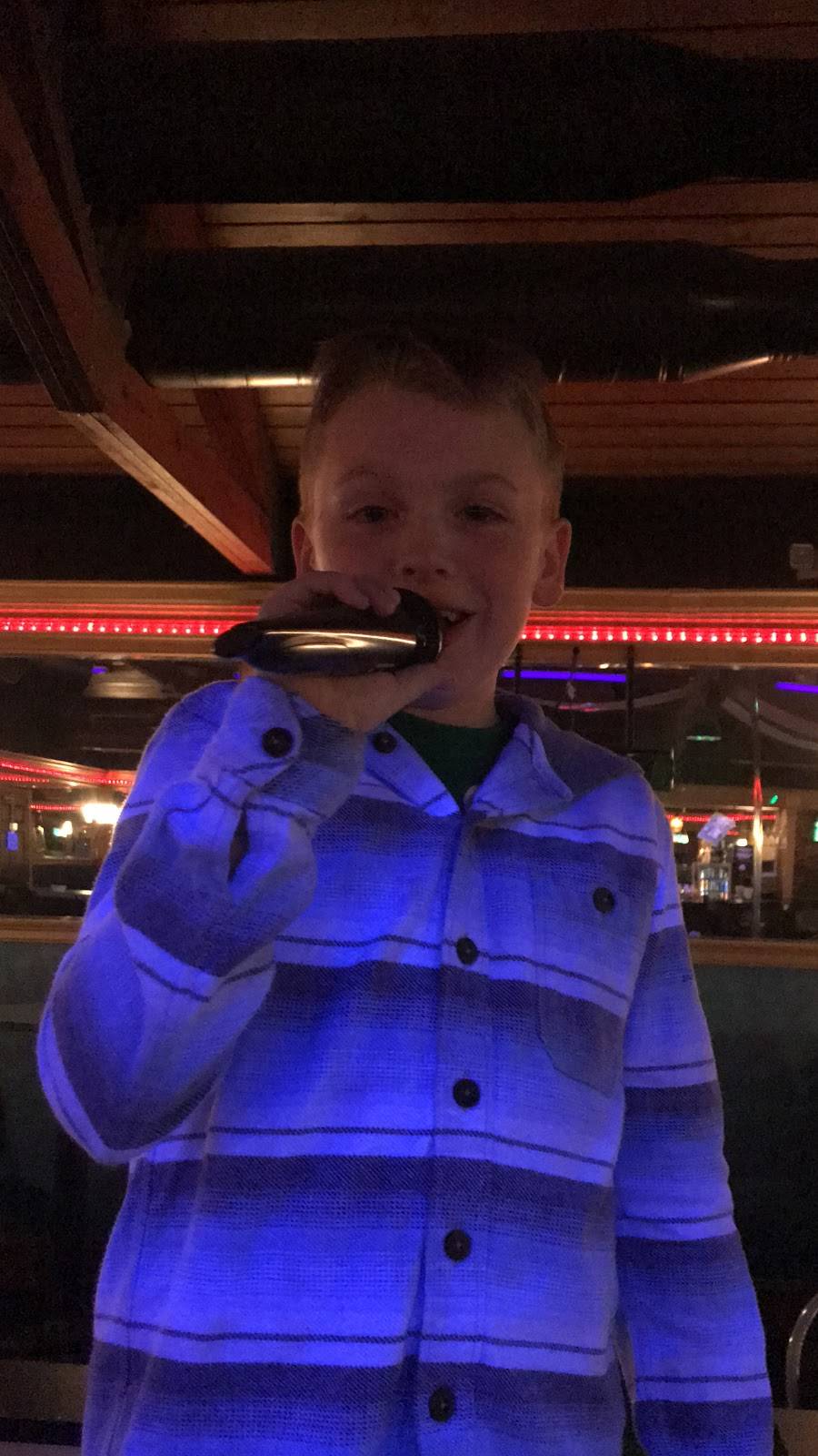 The Block | restaurant | 16912 Warwick Blvd, Newport News, VA 23603, USA | 7572340299 OR +1 757-234-0299