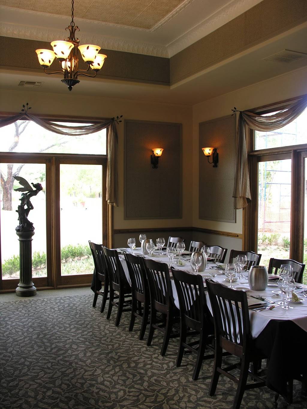 Farm Haus Bistro at Fredericksburg Herb Farm | restaurant | Restaurant Entrance, 405 Whitney St, Fredericksburg, TX 78624, USA | 8309978615 OR +1 830-997-8615