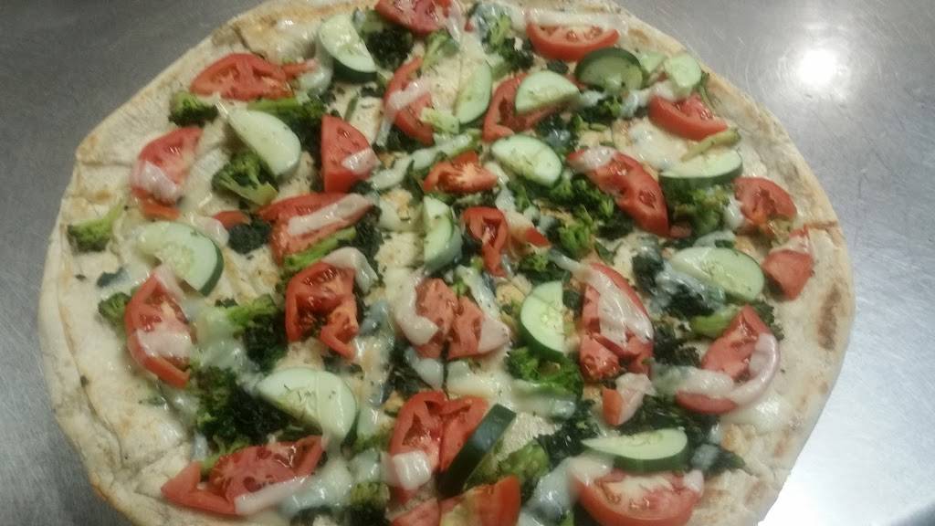 Sarinas Pizza | restaurant | 3177 Morgantown Rd, Mohnton, PA 19540, USA | 6108561303 OR +1 610-856-1303