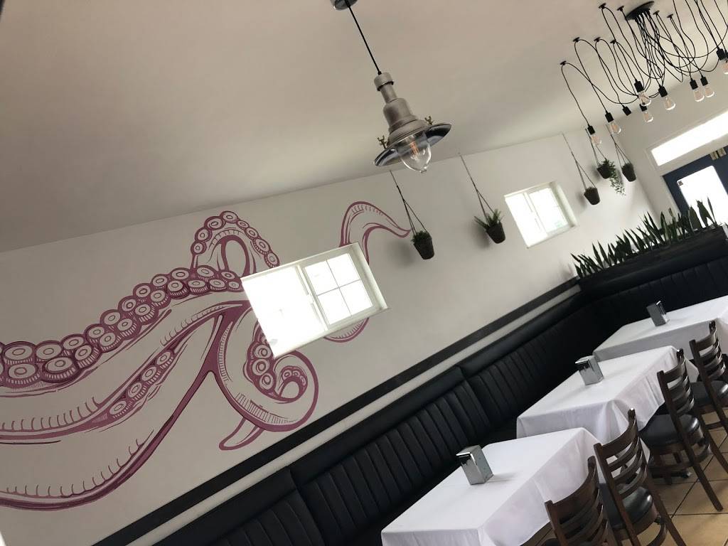 Mariscos Sinaloa | restaurant | 45 Brooklyn St, Royal Oaks, CA 95076, USA | 8313194604 OR +1 831-319-4604