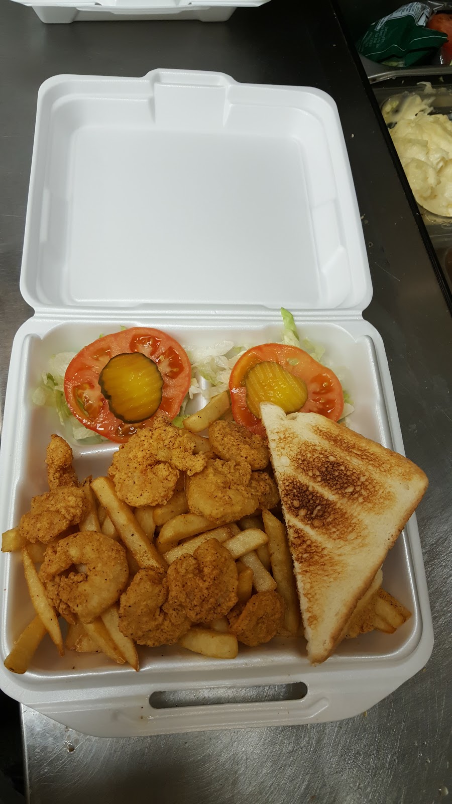 Southshore Donuts & Restaurant | bakery | 7929 Downman Rd, New Orleans, LA 70126, USA | 5042449876 OR +1 504-244-9876