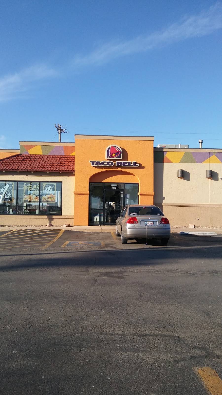 Taco Bell | meal takeaway | 2417 S Country Club Rd Drive, El Reno, OK 73036, USA | 4052625111 OR +1 405-262-5111