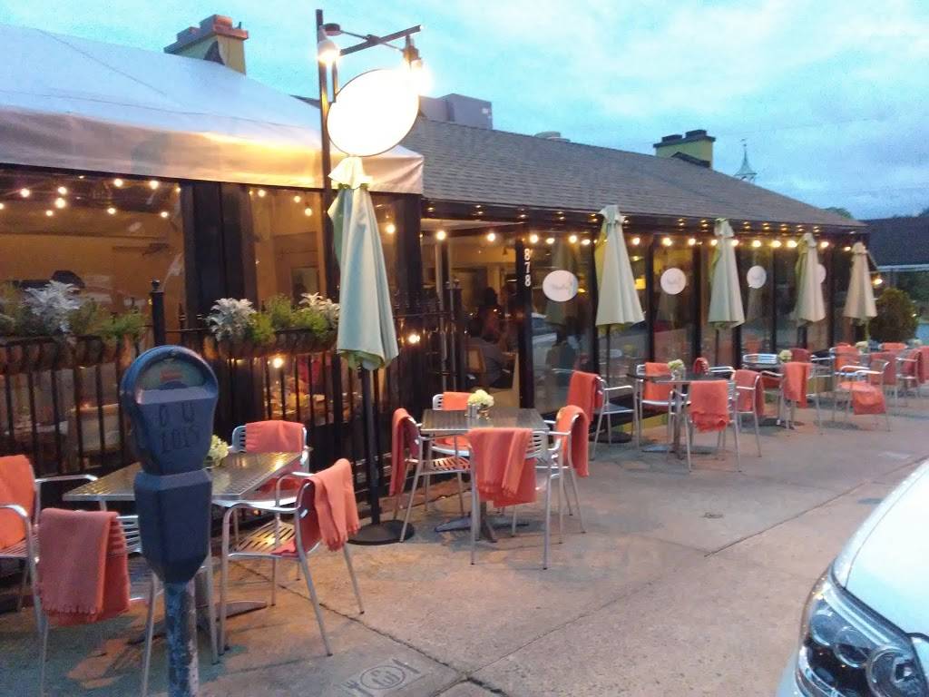 Mozelles Fresh Southern Bistro | restaurant | 2516, 878, W 4th St, Winston-Salem, NC 27101, USA | 3367035400 OR +1 336-703-5400