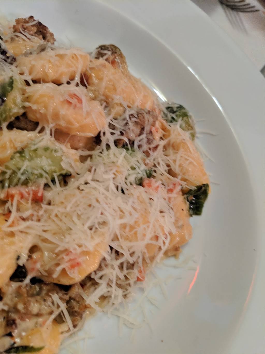 Fulton Five | restaurant | 5 Fulton St, Charleston, SC 29401, USA | 8438535555 OR +1 843-853-5555