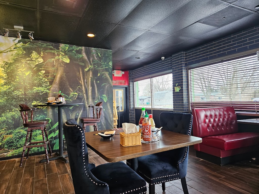 Pho Lover | restaurant | 1349 N Henderson St, Galesburg, IL 61401, USA | 3099734156 OR +1 309-973-4156