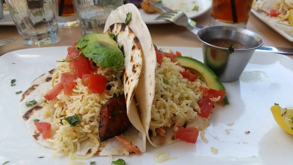 Pearl On the River | restaurant | 1379 Garden Hwy, Sacramento, CA 95833, USA | 9165673275 OR +1 916-567-3275