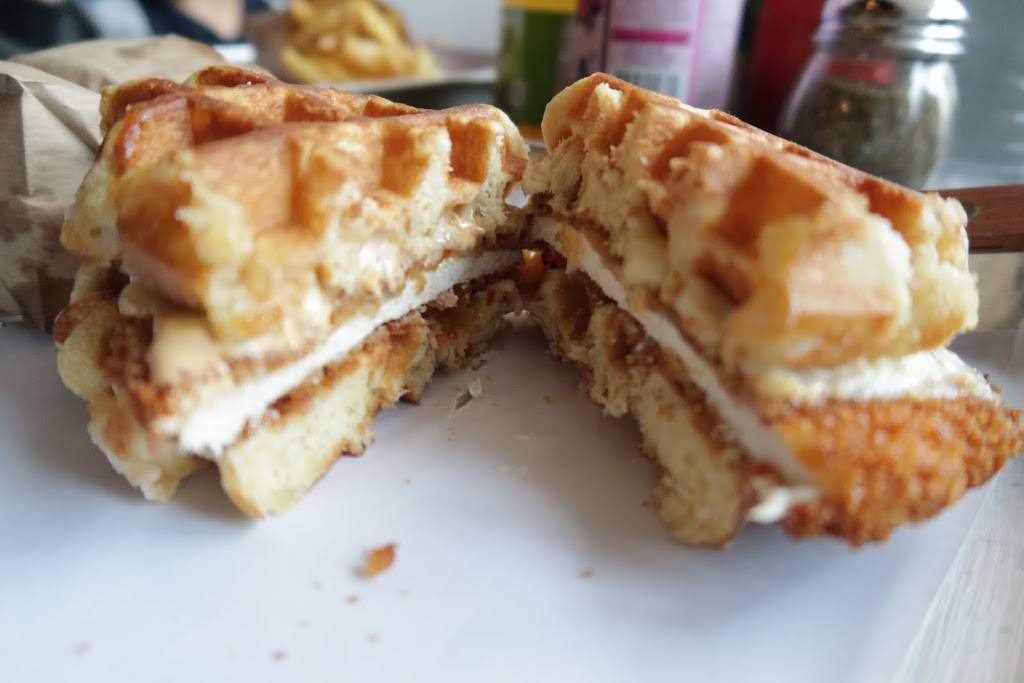 Urban Burger | restaurant | 13 Eastman St, Cranford, NJ 07016, USA | 9082727790 OR +1 908-272-7790