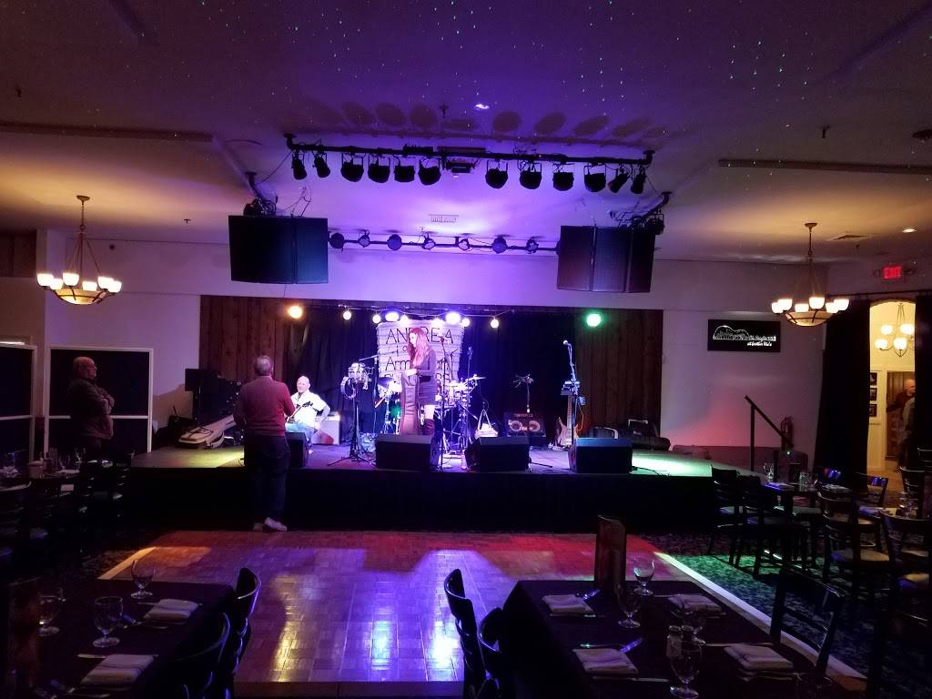 The Heights at Brother Vics | restaurant | 920 Oakridge Dr, South Salem, NY 10590, USA | 9147048427 OR +1 914-704-8427