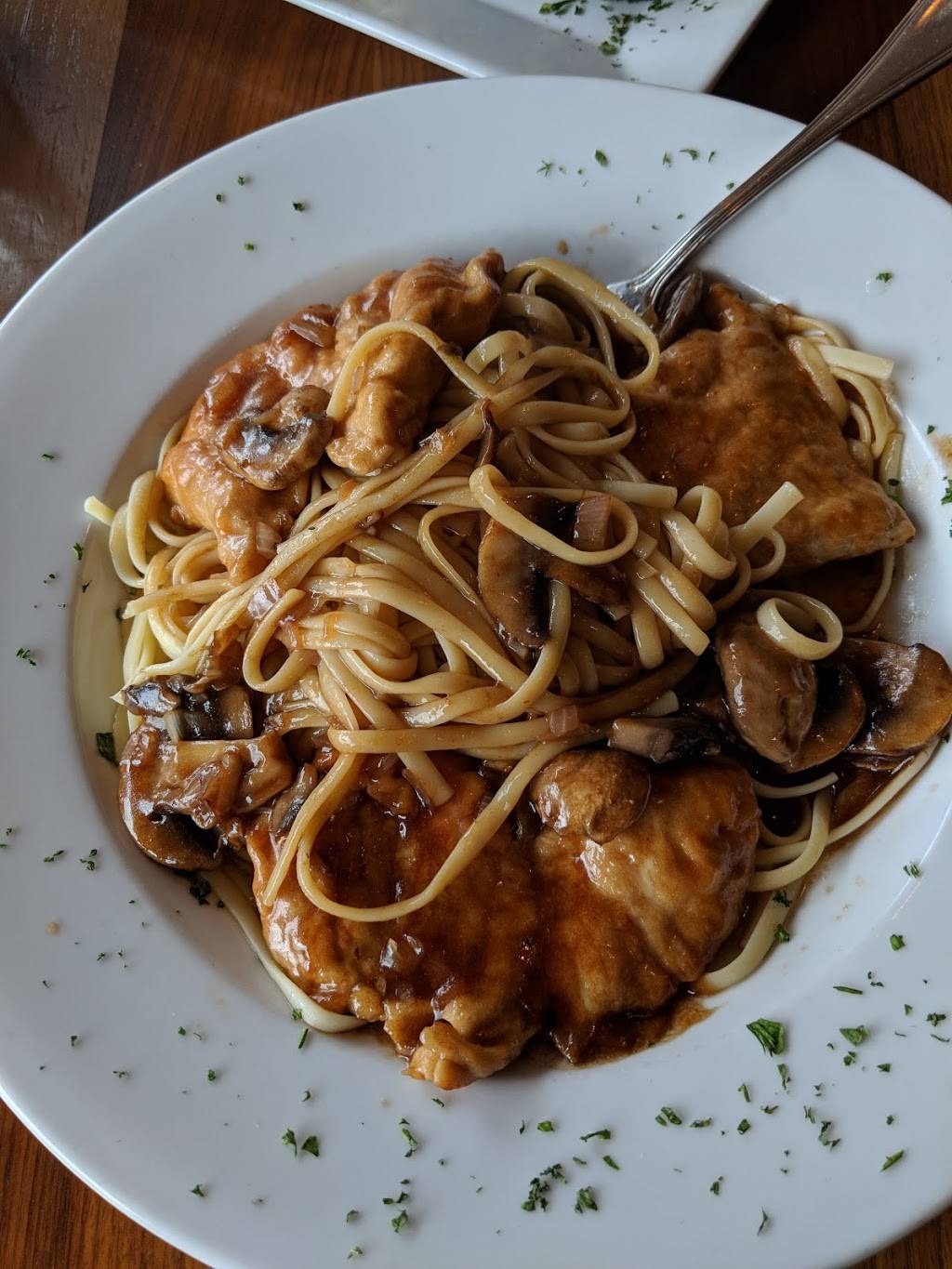 Carrolls | restaurant | 21 Main St, Medford, MA 02155, USA | 7813953344 OR +1 781-395-3344