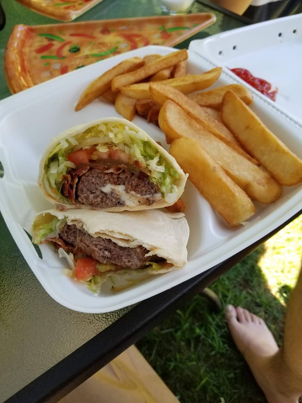 Charlton House Of Pizza & Seafood | restaurant | 109 Masonic Home Rd, Charlton, MA 01507, USA | 5084341666 OR +1 508-434-1666