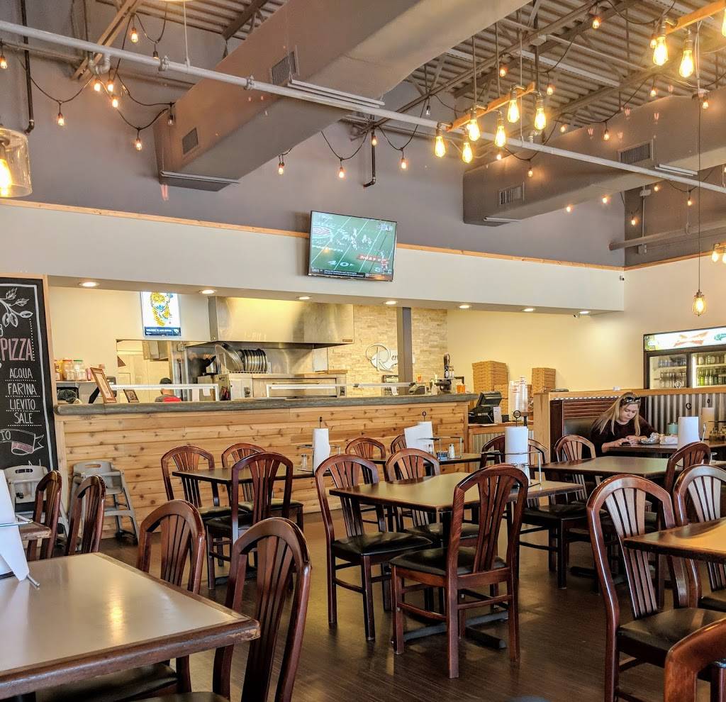 Rennas Pizza | restaurant | 10920 Baymeadows Rd #3, Jacksonville, FL 32256, USA | 9045651299 OR +1 904-565-1299