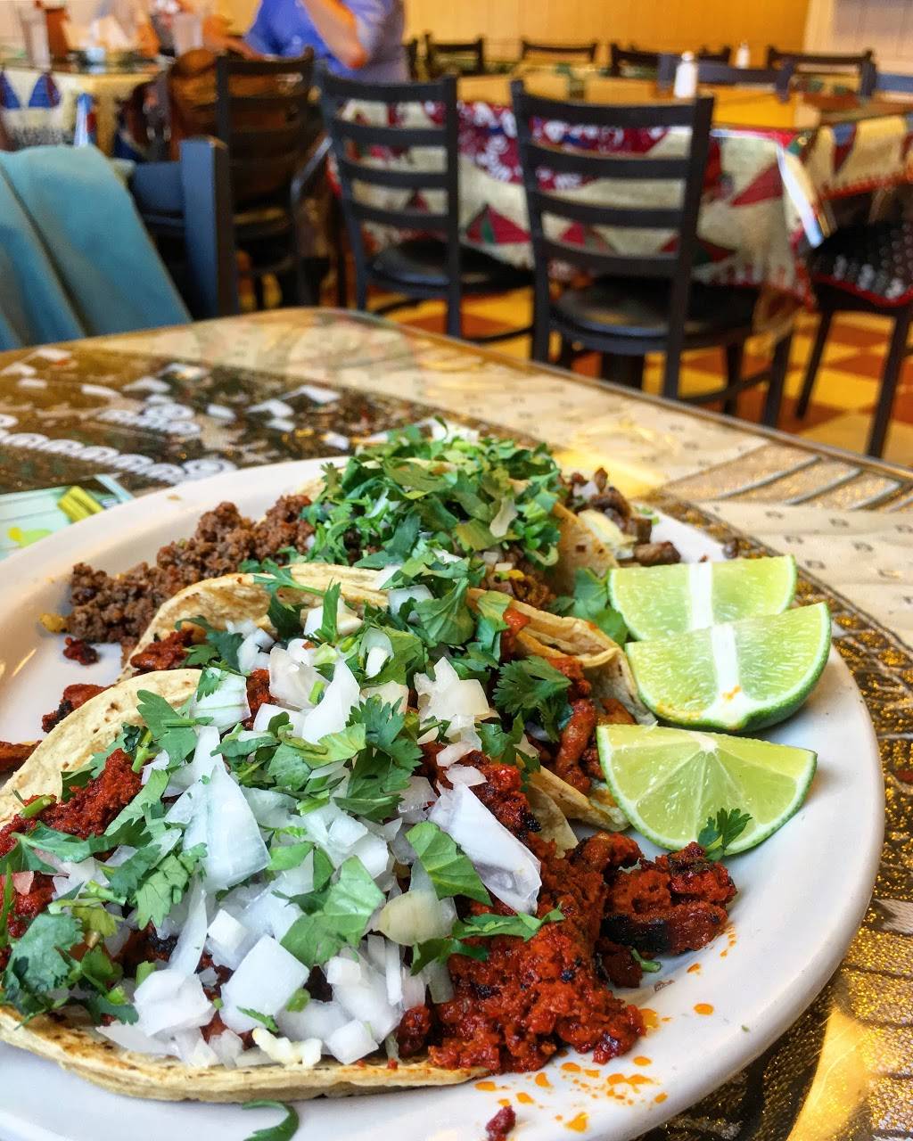 El Palmar | restaurant | 1008 W Irving Park Rd, Chicago, IL 60613, USA | 7734045969 OR +1 773-404-5969