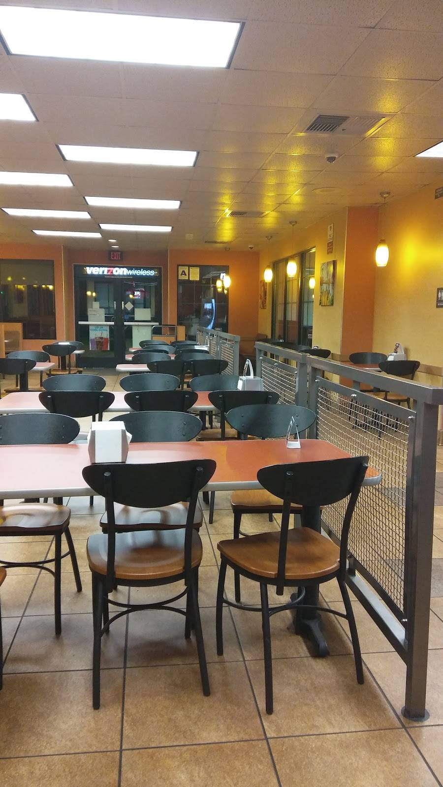 Jack in the Box | restaurant | 2296 Griffin Way, Corona, CA 92879, USA | 9512723761 OR +1 951-272-3761