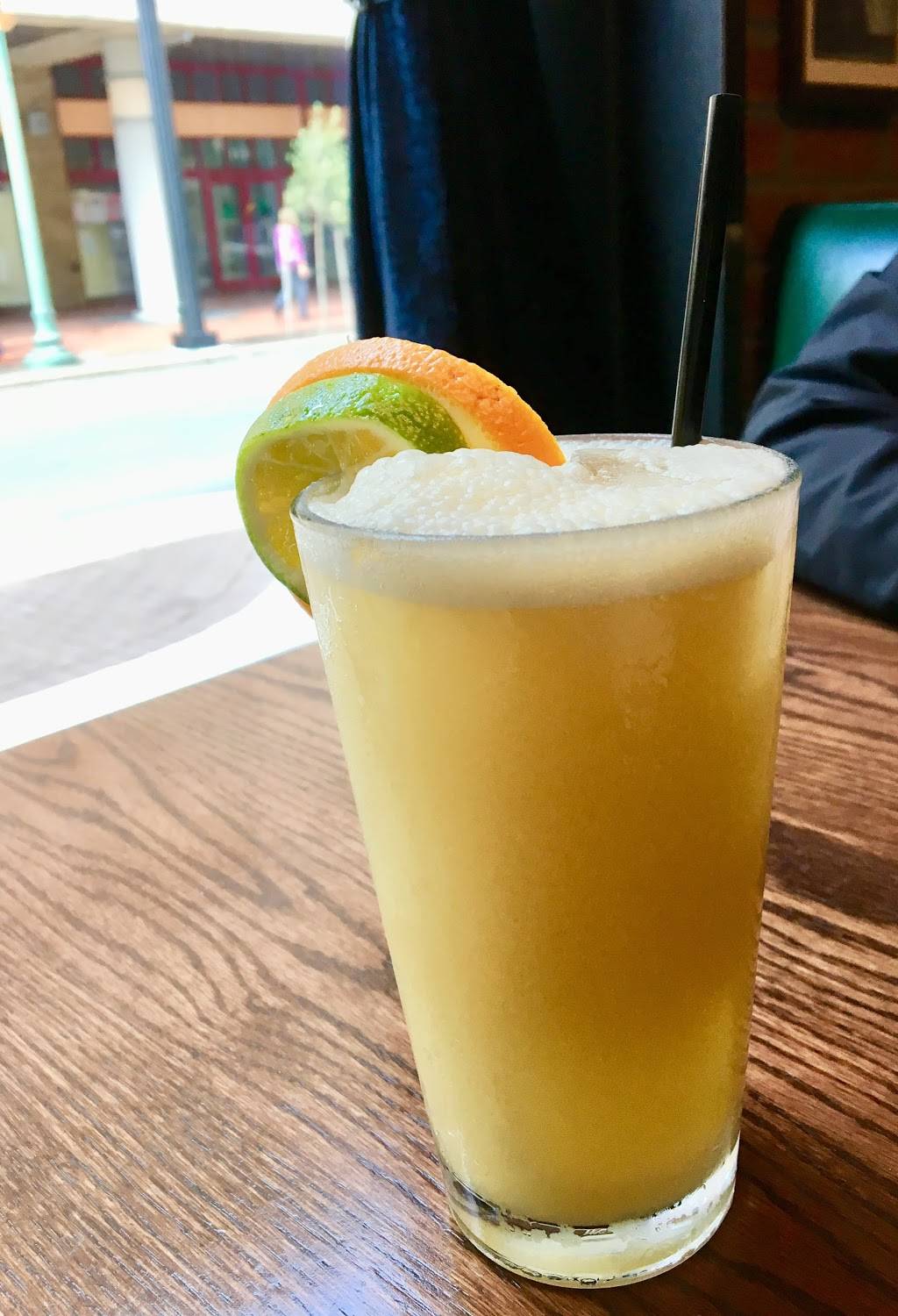 Saltine | restaurant | 100 E Main St, Norfolk, VA 23510, USA | 7577636280 OR +1 757-763-6280