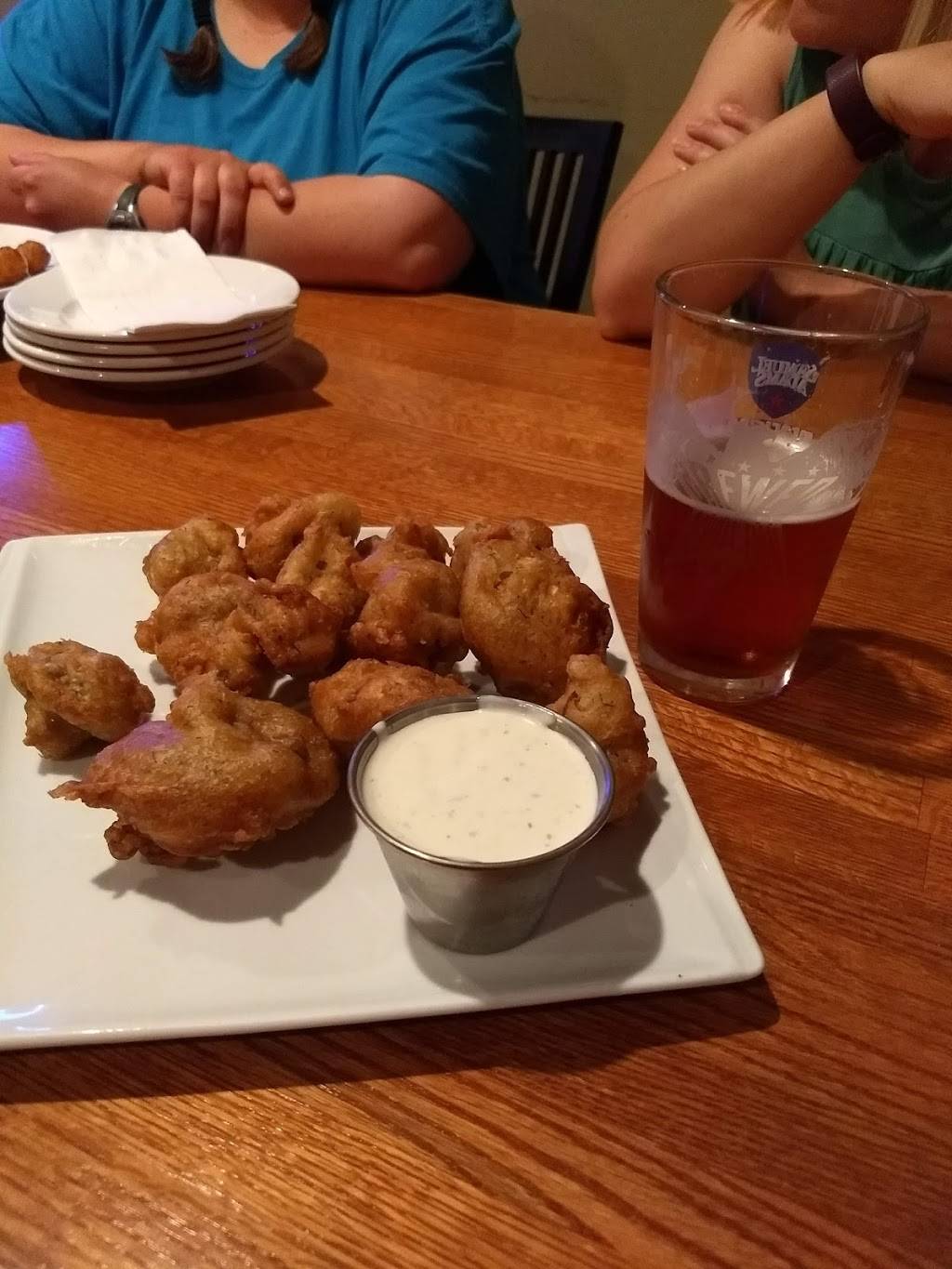 Broad Street Grille | restaurant | 131 S Broad St, Grove City, PA 16127, USA | 7244584146 OR +1 724-458-4146