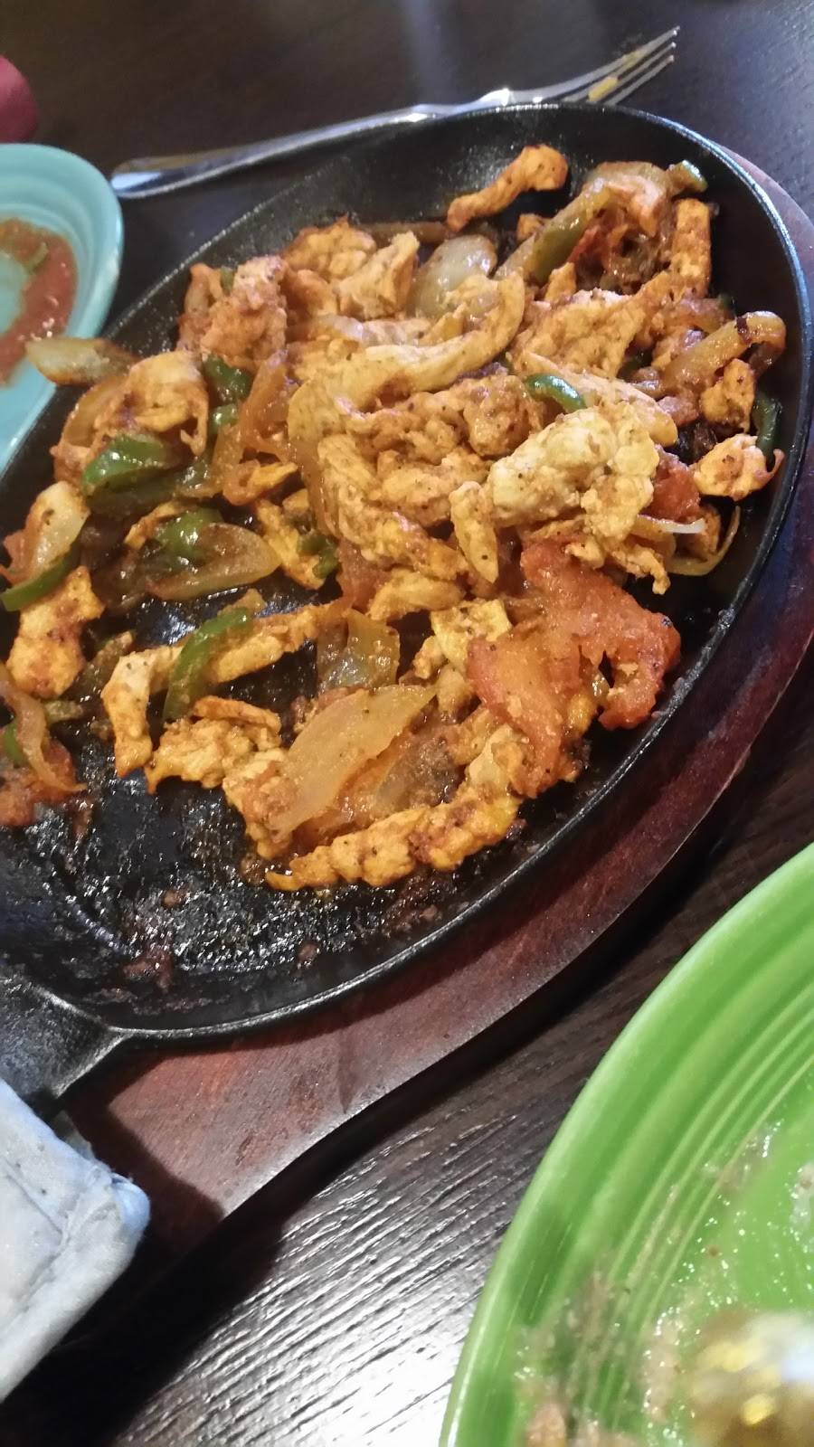 La Parrilla Mexican Grill | restaurant | 1501 Cedar Road, Suites 106-109, Chesapeake, VA 23322, USA | 7575485222 OR +1 757-548-5222