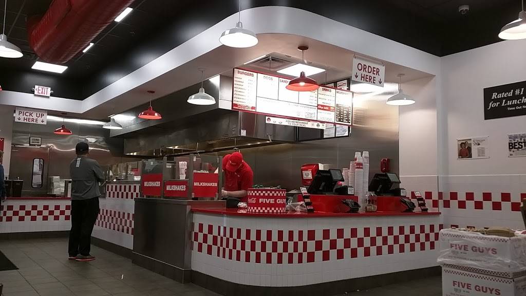 Five Guys | meal takeaway | 14421 Chantilly Crossing Ln, Chantilly, VA 20151, USA | 7038177718 OR +1 703-817-7718