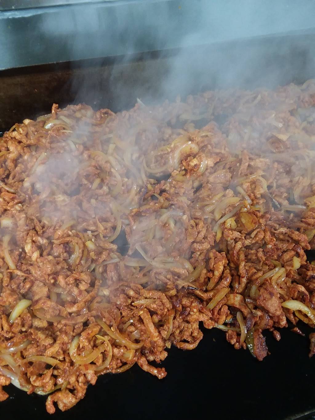 Taqueria Dos Lunas | restaurant | 5609 Uvalde Rd, Houston, TX 77049, USA | 8323424014 OR +1 832-342-4014