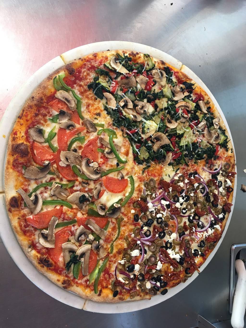 Pizza Nova | restaurant | 9275 Bayview Ave, Richmond Hill, ON L4C 9X4, Canada | 4164390000 OR +1 416-439-0000