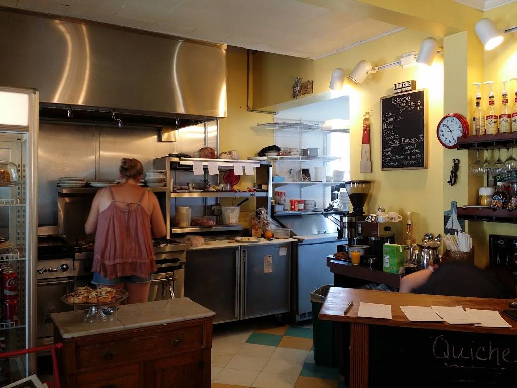 Kimz Galley Cafe | cafe | 229 Louisiana St, Sturgeon Bay, WI 54235, USA | 9208180558 OR +1 920-818-0558