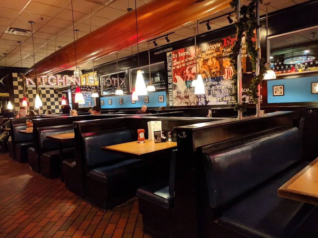 TGI Fridays | restaurant | 3015 Lohr Rd, Ann Arbor, MI 48103, USA | 7349977050 OR +1 734-997-7050