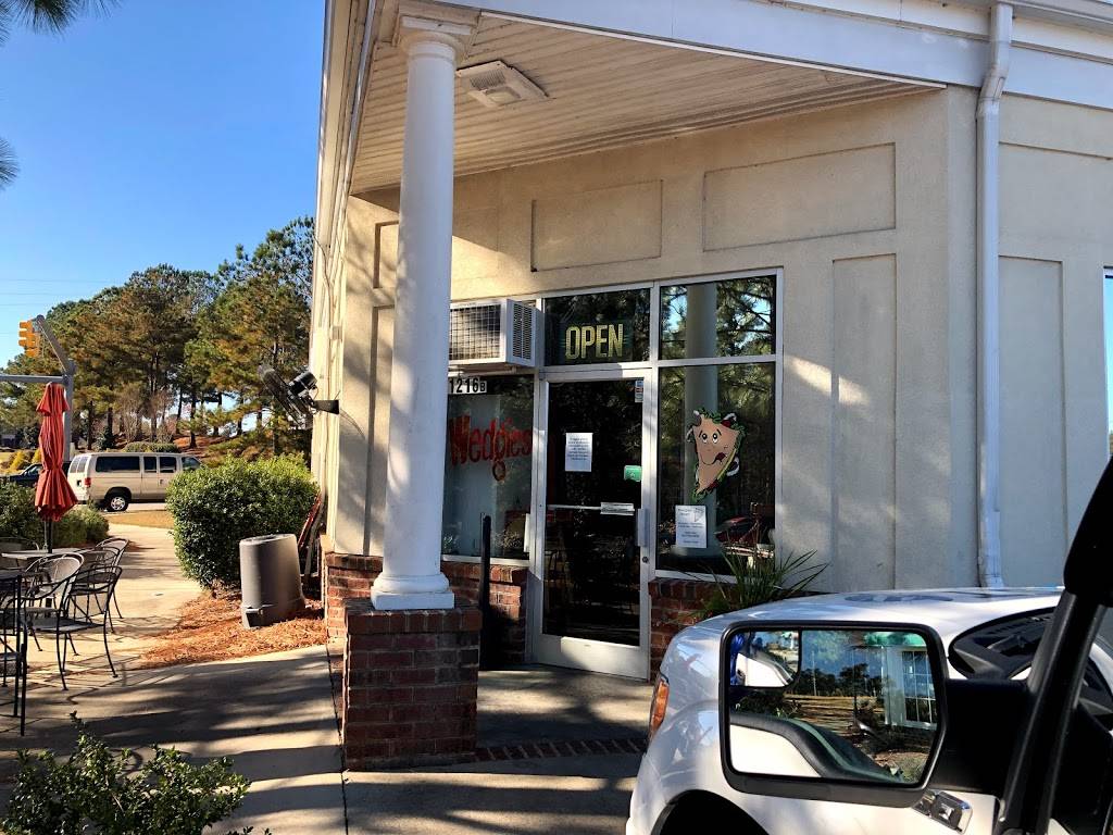 Wedgies Restaurant | restaurant | 1216 Morganton Rd, Southern Pines, NC 28387, USA | 9106932909 OR +1 910-693-2909