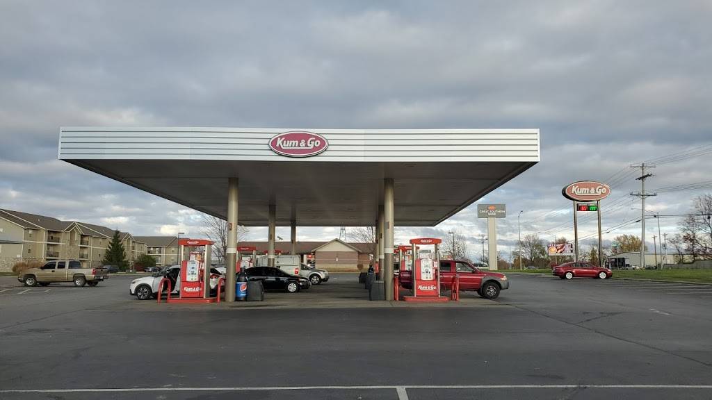 Kum & Go | meal takeaway | 3015 W Republic Rd, Springfield, MO 65807, USA | 4178835750 OR +1 417-883-5750