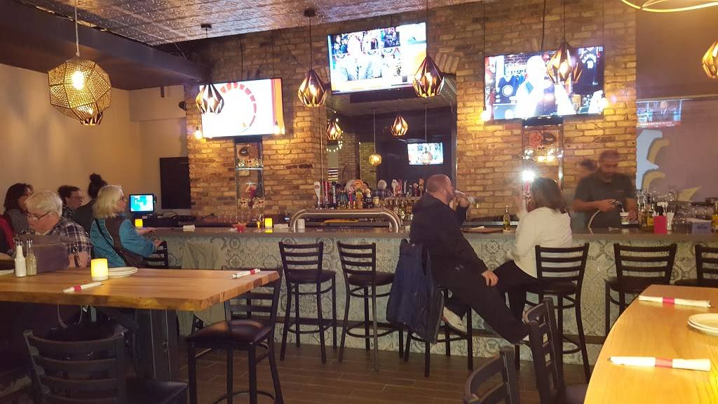 Mexicali Rosas | restaurant | 250 Centrum Blvd unit 112, Orléans, ON K1E 3J1, Canada | 6138241722 OR +1 613-824-1722