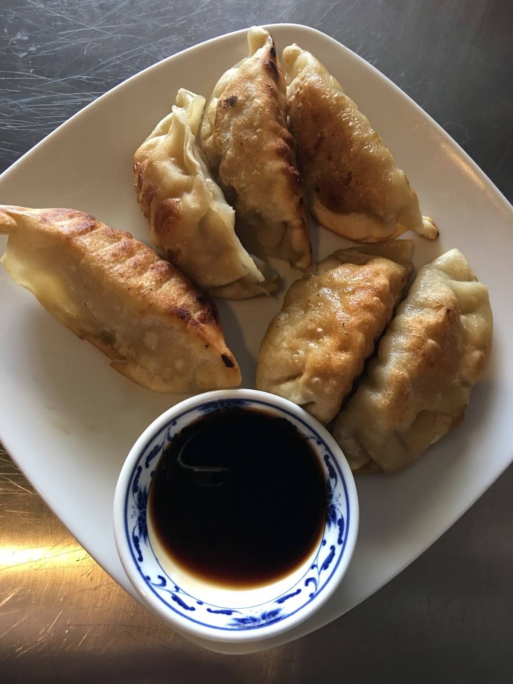 Red Lantern | restaurant | 1625 Rinehart Rd, Sanford, FL 32771, USA | 4079157077 OR +1 407-915-7077