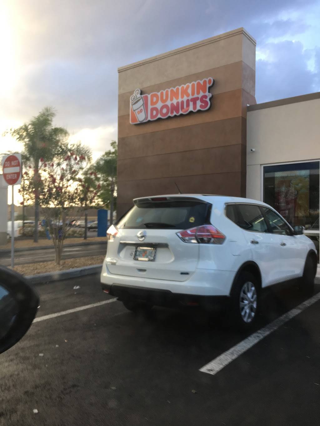 Dunkin Donuts | cafe | 11210 Causeway Blvd, Brandon, FL 33511, USA | 8135304353 OR +1 813-530-4353