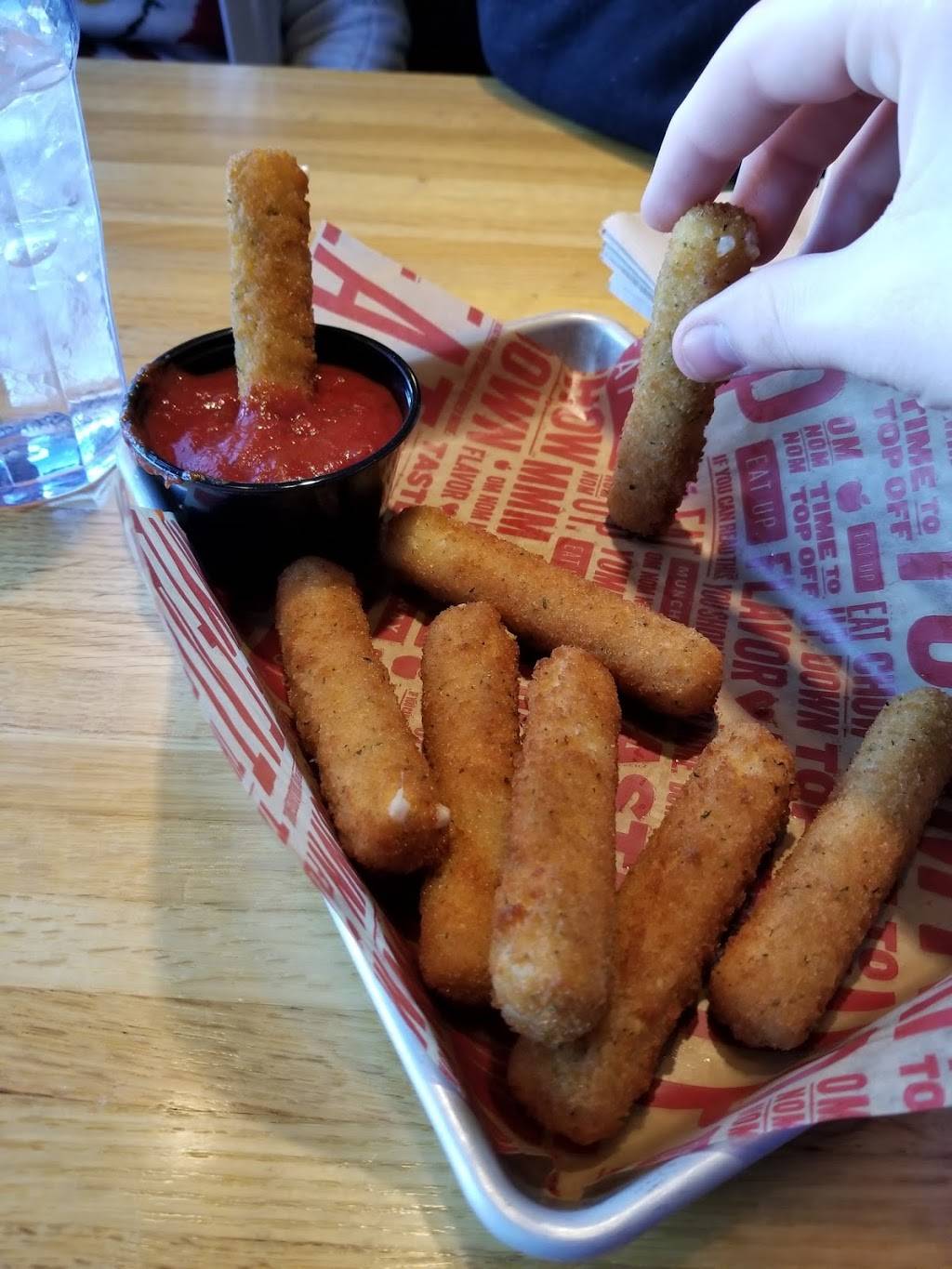 Applebees Grill + Bar | restaurant | 4040 US-54, Osage Beach, MO 65065, USA | 5733489595 OR +1 573-348-9595