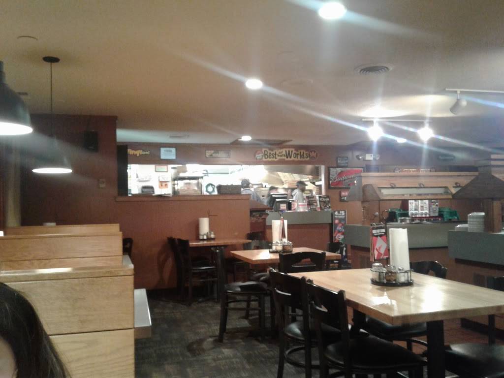 Pizza Hut | meal takeaway | 2747 Henry St, Muskegon, MI 49441, USA | 2317334444 OR +1 231-733-4444