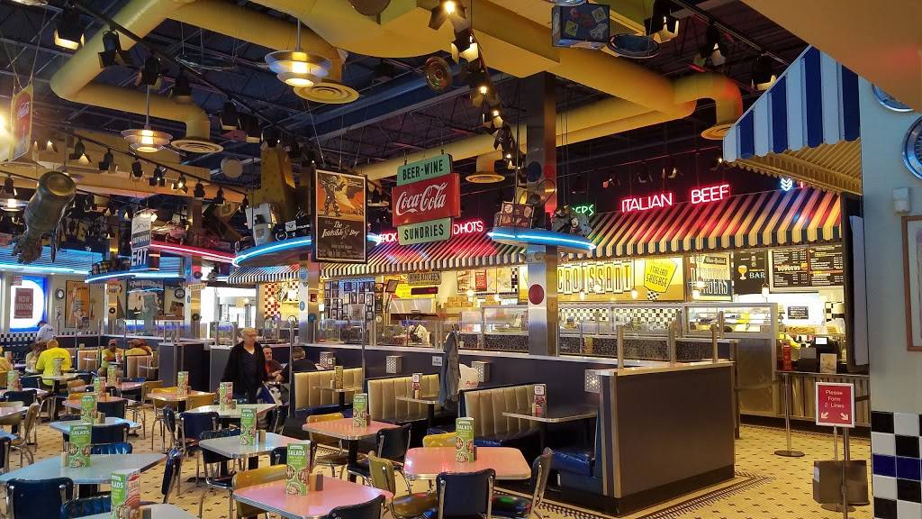 Portillos Hot Dogs | meal takeaway | 155 S, IL-83, Elmhurst, IL 60126, USA | 6305308451 OR +1 630-530-8451