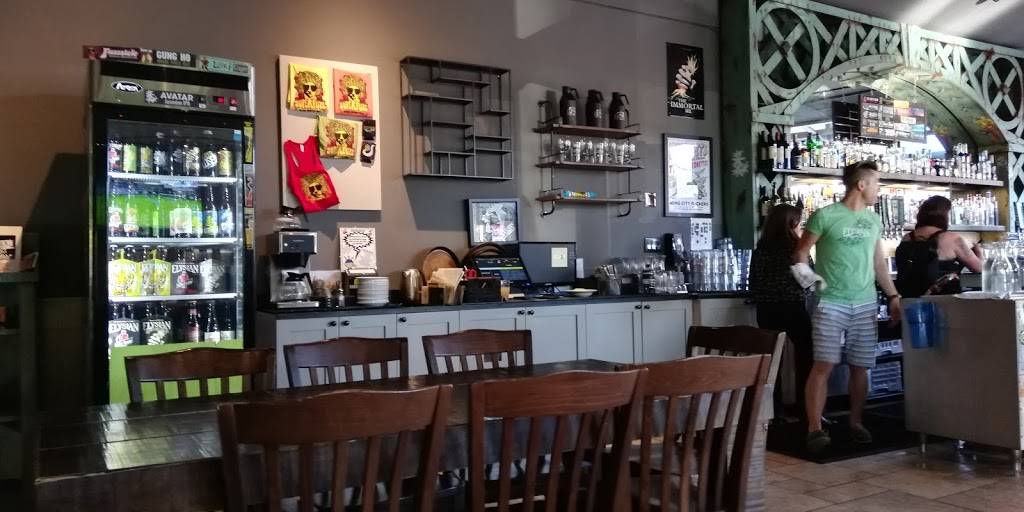 TangleTown Public House | restaurant | 2106 N 55th St, Seattle, WA 98103, USA | 2064666340 OR +1 206-466-6340