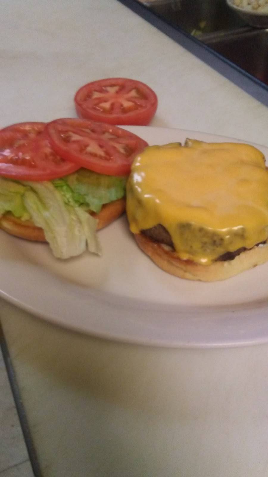 Franklin Restaurant | restaurant | 17890 US-220, Rocky Mount, VA 24151, USA | 5404835601 OR +1 540-483-5601