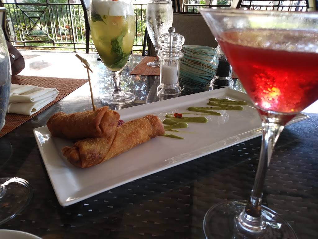 Laguna | restaurant | 10100 International Dr, Orlando, FL 32821, USA | 4073521100 OR +1 407-352-1100