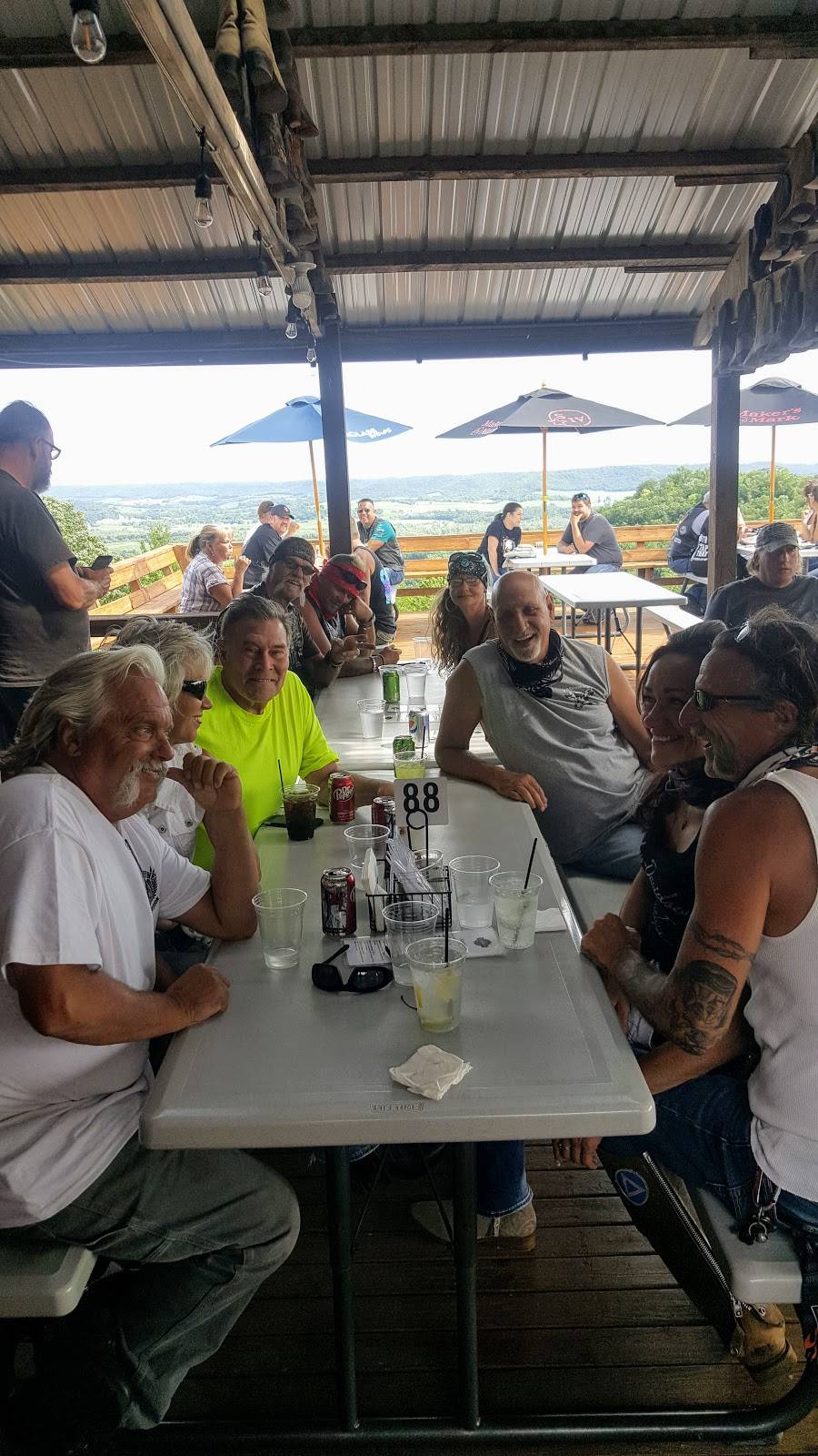 Larrys Lookout | restaurant | S2428 WI-95, Arcadia, WI 54612, USA | 6083231007 OR +1 608-323-1007