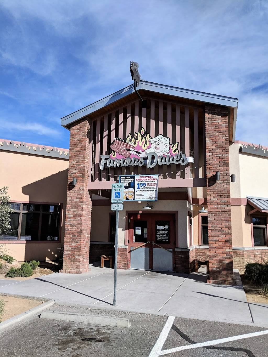 Famous Daves Bar-B-Que | restaurant | 2630 E Craig Rd, North Las Vegas, NV 89030, USA | 7023998000 OR +1 702-399-8000