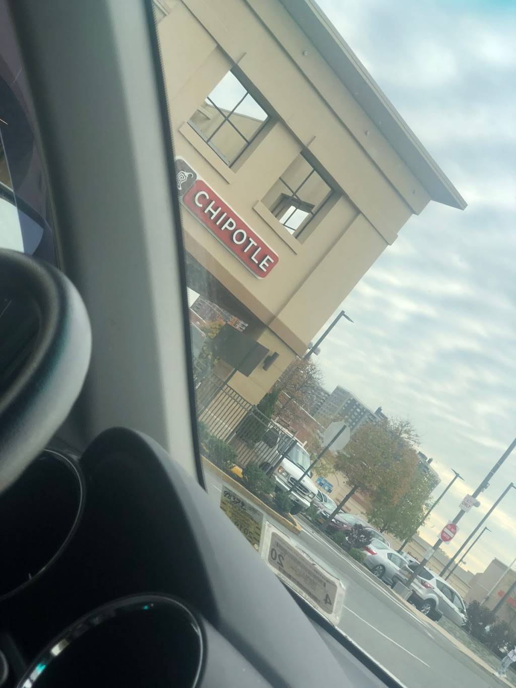 Chipotle Mexican Grill | restaurant | 2122 Bartow Ave Unit #116, Bronx, NY 10475, USA | 3478998442 OR +1 347-899-8442