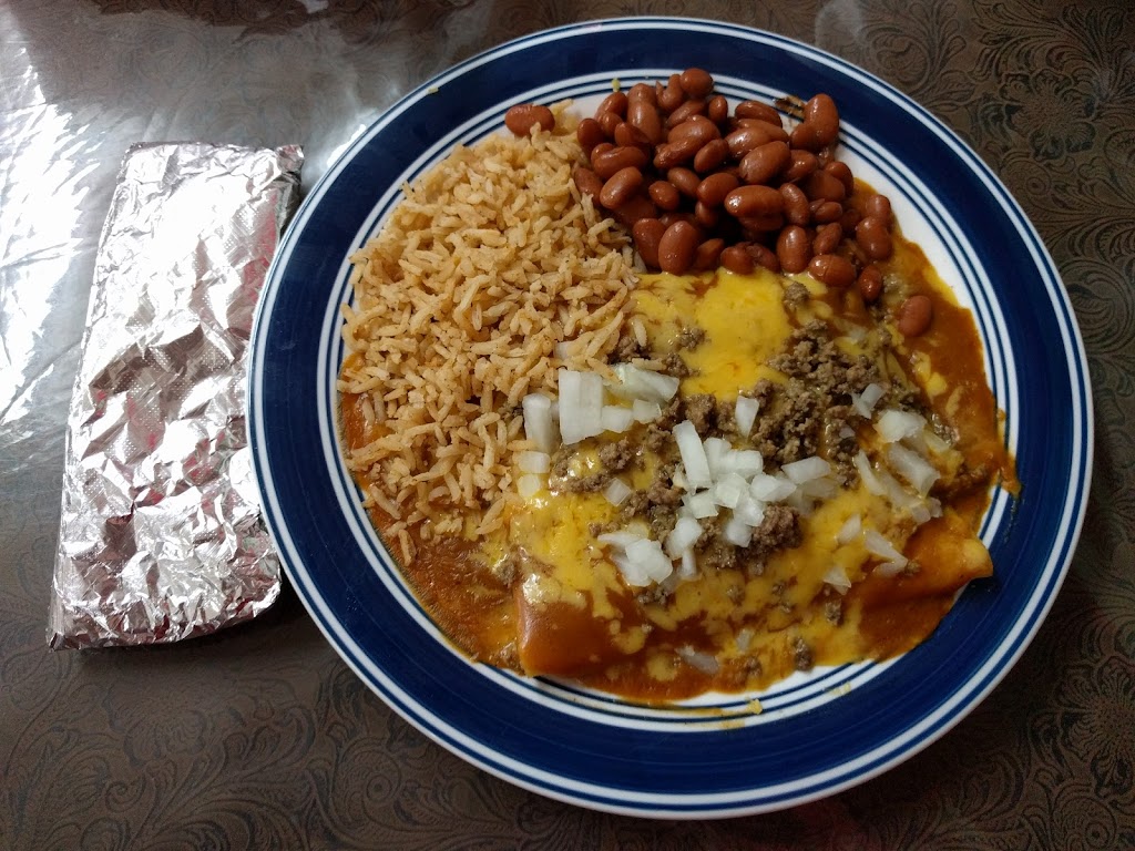 Ninas Cafe | restaurant | 1508 Missouri Ave, Big Wells, TX 78830, USA | 8304572000 OR +1 830-457-2000