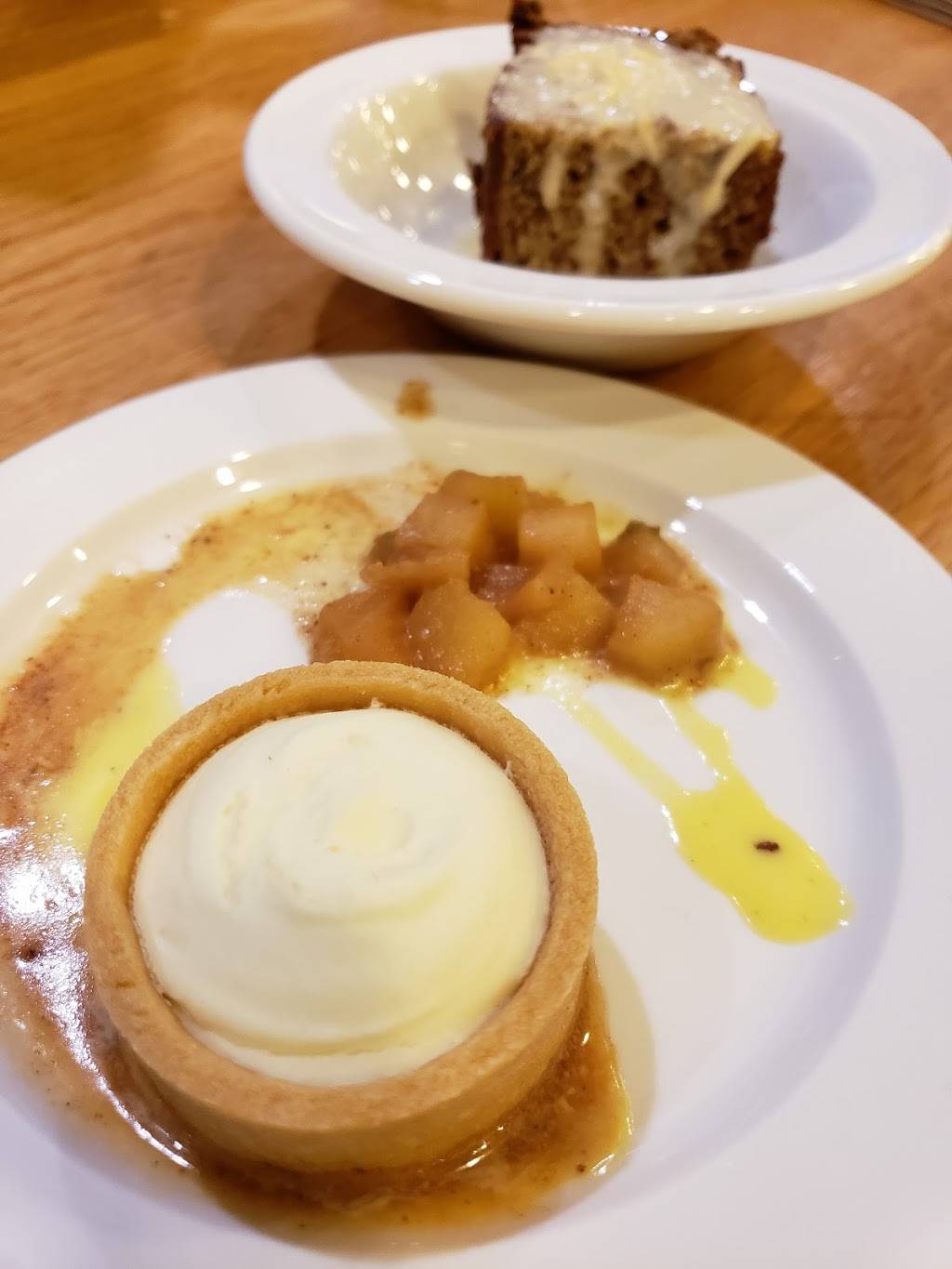 Hampshire Dining Commons | restaurant | 141 Southwest Cir, Amherst, MA 01003, USA | 4135775160 OR +1 413-577-5160