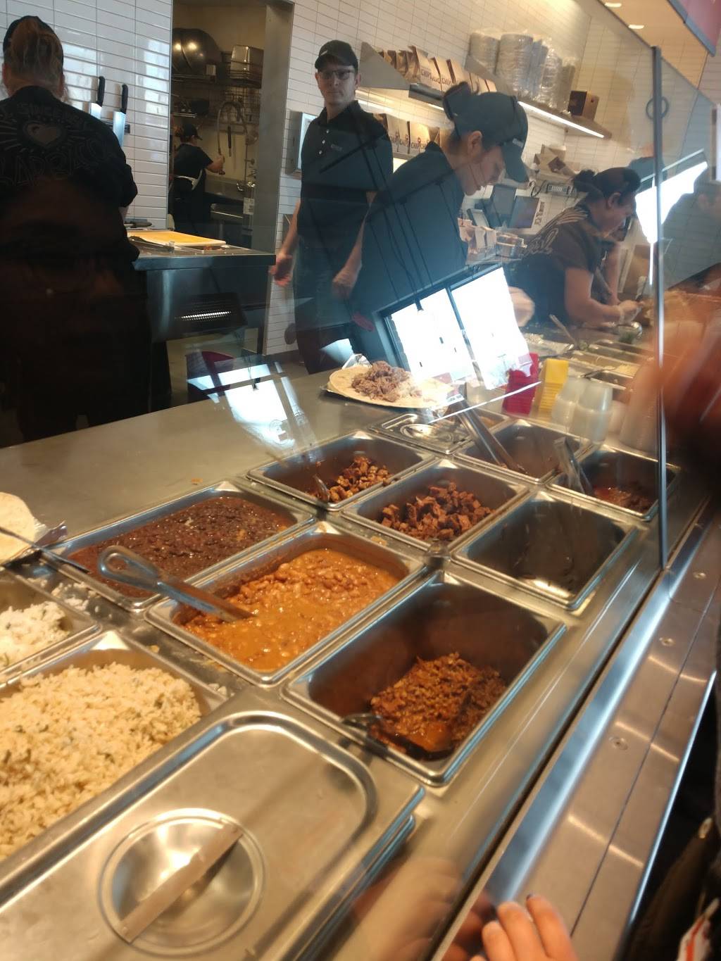 Chipotle Mexican Grill | restaurant | 7130 W Maple St Ste 100, Wichita, KS 67209, USA | 3169420263 OR +1 316-942-0263