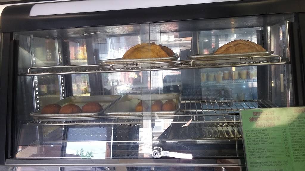 The Hot Spot | restaurant | 2318 River Ave, Camden, NJ 08105, USA | 8569663670 OR +1 856-966-3670