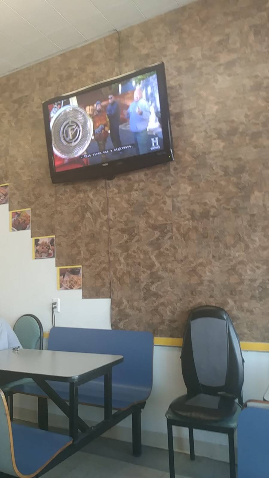 Hot Wings Express | restaurant | 3366 Buena Vista Rd, Columbus, GA 31906, USA | 7066824900 OR +1 706-682-4900