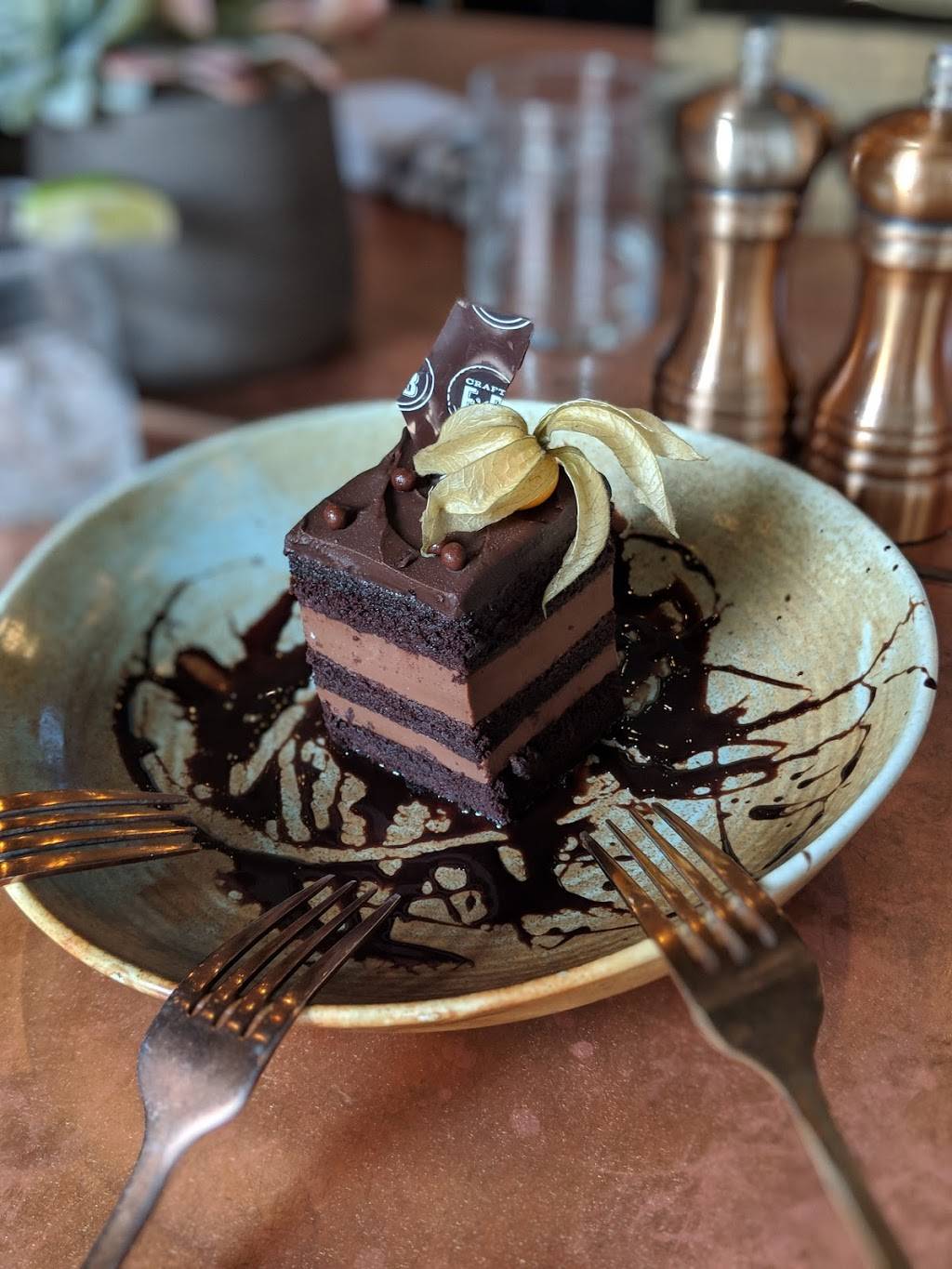 The Tuck Room | restaurant | 4444 Westheimer Rd, Houston, TX 77027, USA | 8327092146 OR +1 832-709-2146