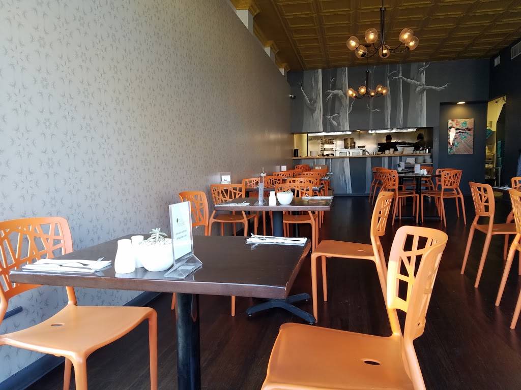 Tree House Restaurant | restaurant | 3177 S Grand Blvd, St. Louis, MO 63118, USA | 3146962100 OR +1 314-696-2100