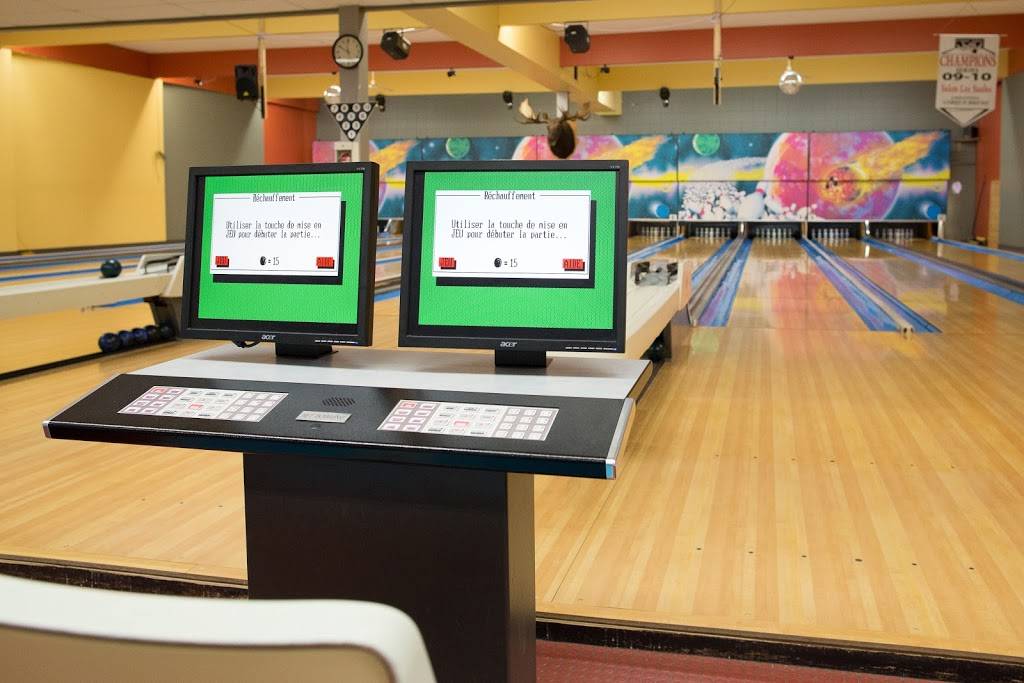 Salle De Quilles Les Saules | meal takeaway | 3110 Boulevard Masson, Québec, QC G1P 1J8, Canada | 4188713650 OR +1 418-871-3650